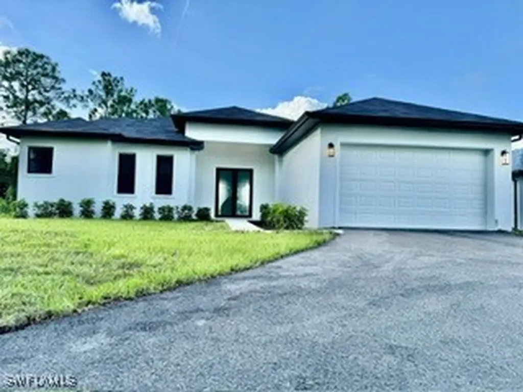 3434 27th Avenue NE Naples FL 34120