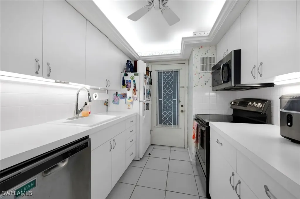 1300 Gulf Shore Boulevard N Naples FL 34102