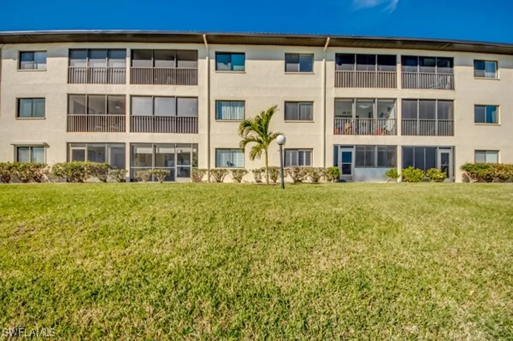 11110 Caravel Circle Fort Myers FL 33908