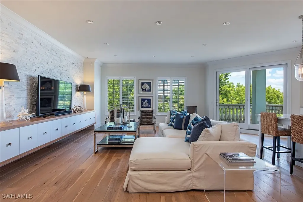 750 11th Street S Naples FL 34102