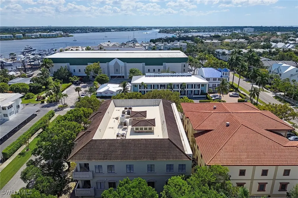 750 11th Street S Naples FL 34102