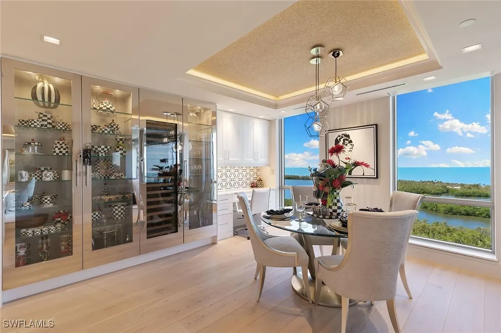 6897 Grenadier Boulevard Naples FL 34108