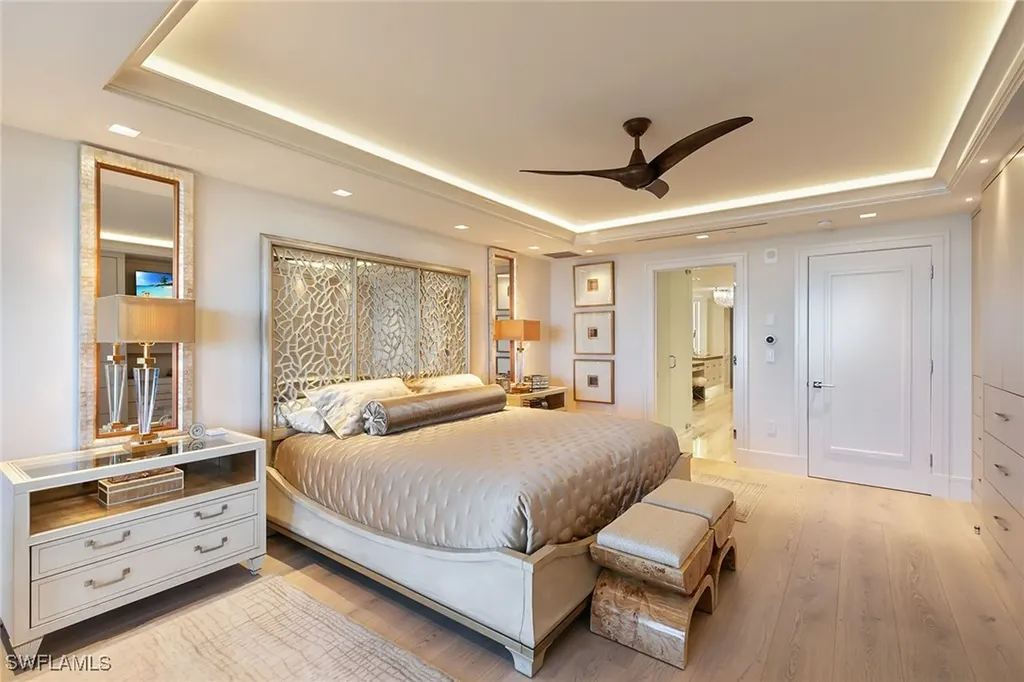 6897 Grenadier Boulevard Naples FL 34108