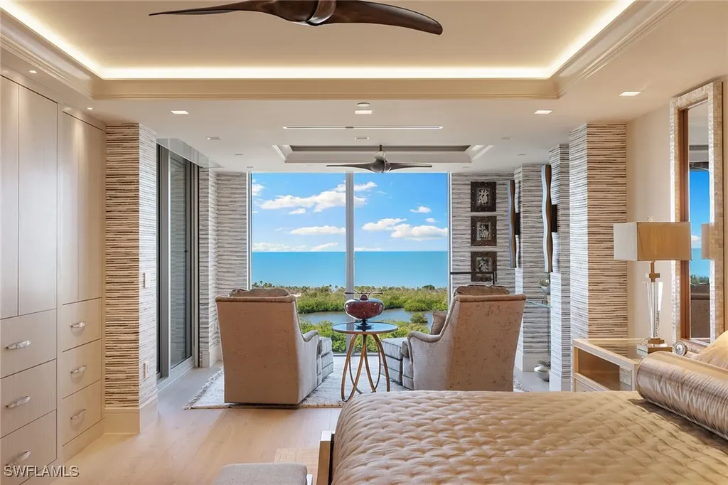 6897 Grenadier Boulevard Naples FL 34108