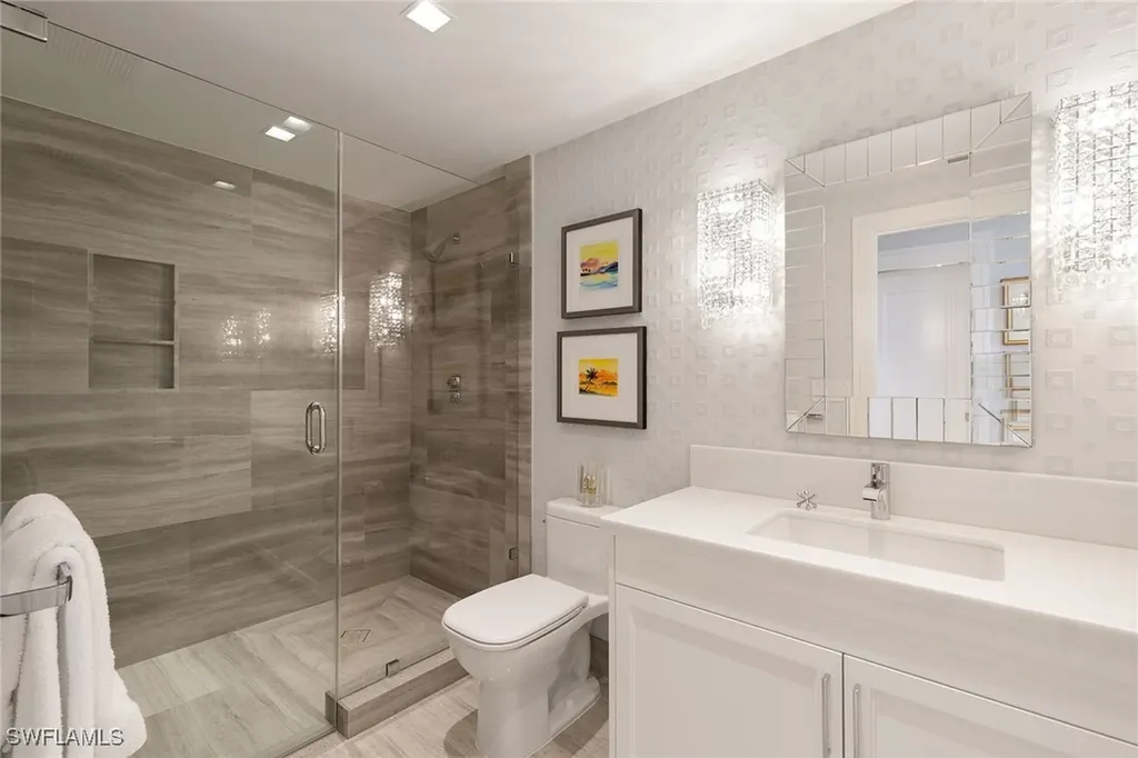 6897 Grenadier Boulevard Naples FL 34108