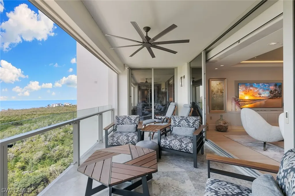 6897 Grenadier Boulevard Naples FL 34108