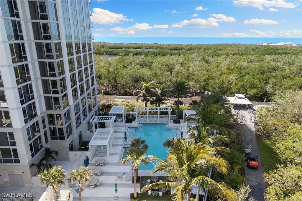 6897 Grenadier Boulevard Naples FL 34108