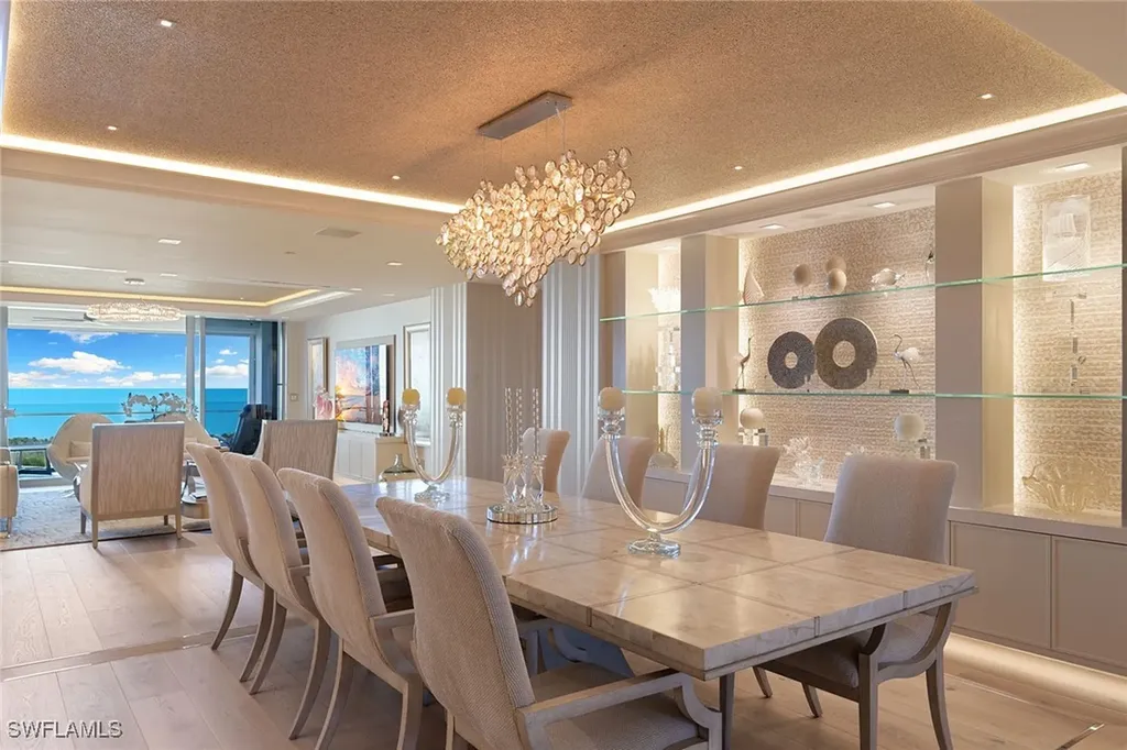 6897 Grenadier Boulevard Naples FL 34108