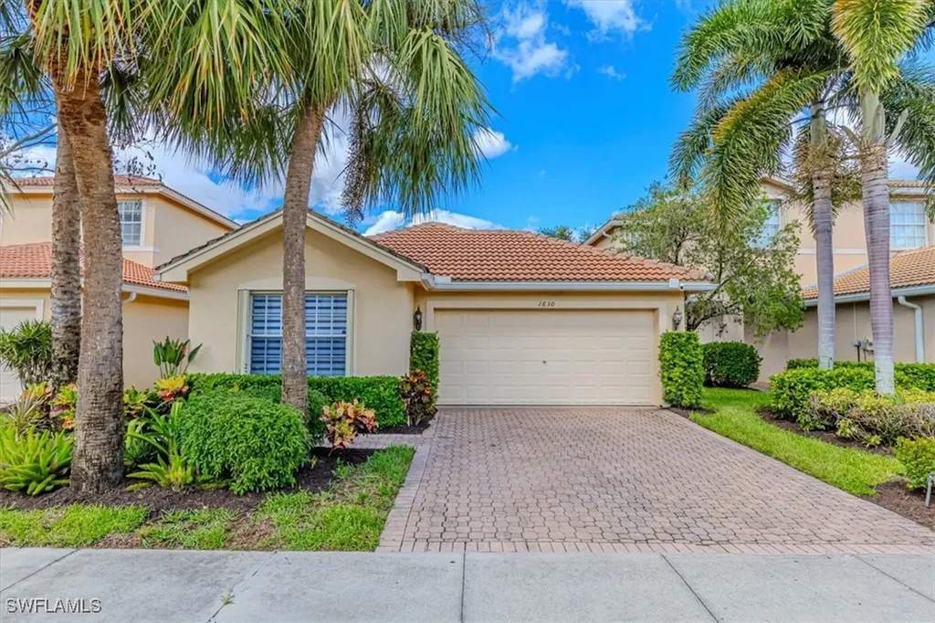 Naples FL, 1630 Triangle Palm Terrace