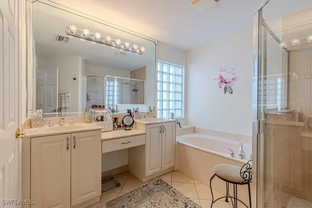 1630 Triangle Palm Terrace Naples FL 34119