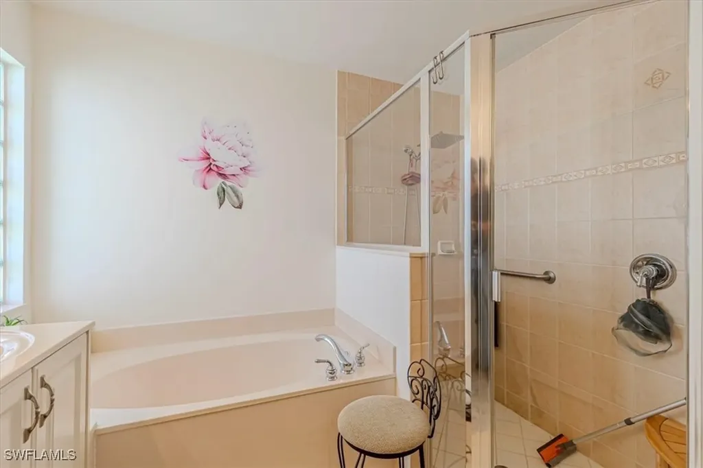 1630 Triangle Palm Terrace Naples FL 34119