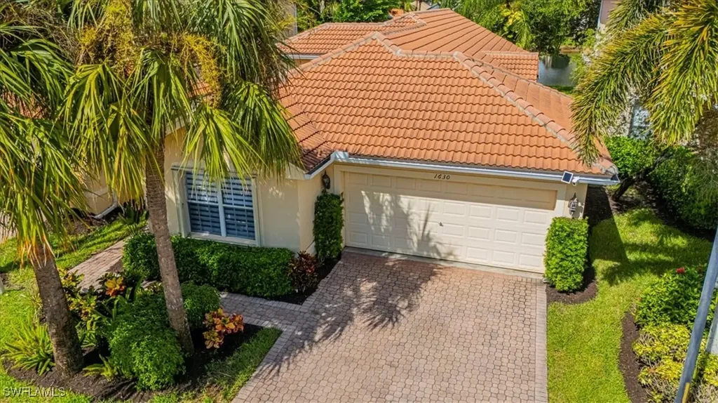1630 Triangle Palm Terrace Naples FL 34119