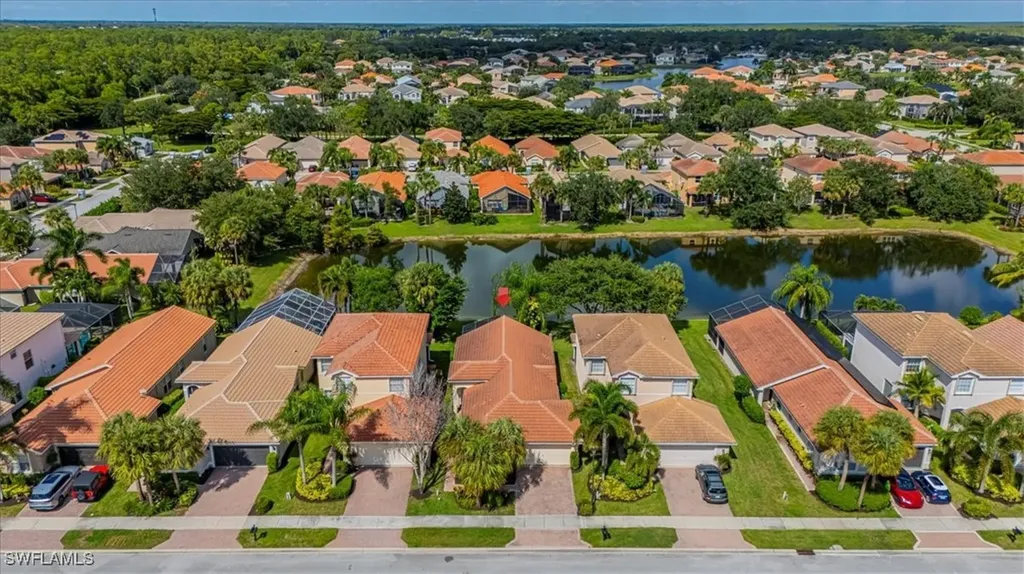 1630 Triangle Palm Terrace Naples FL 34119