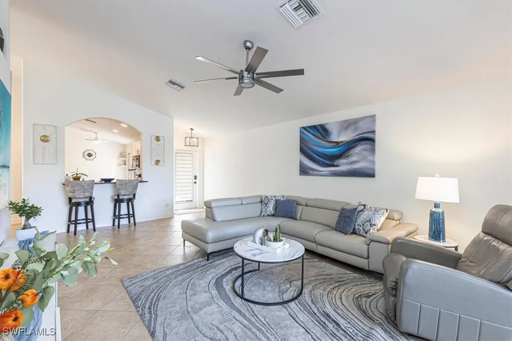 1630 Triangle Palm Terrace Naples FL 34119