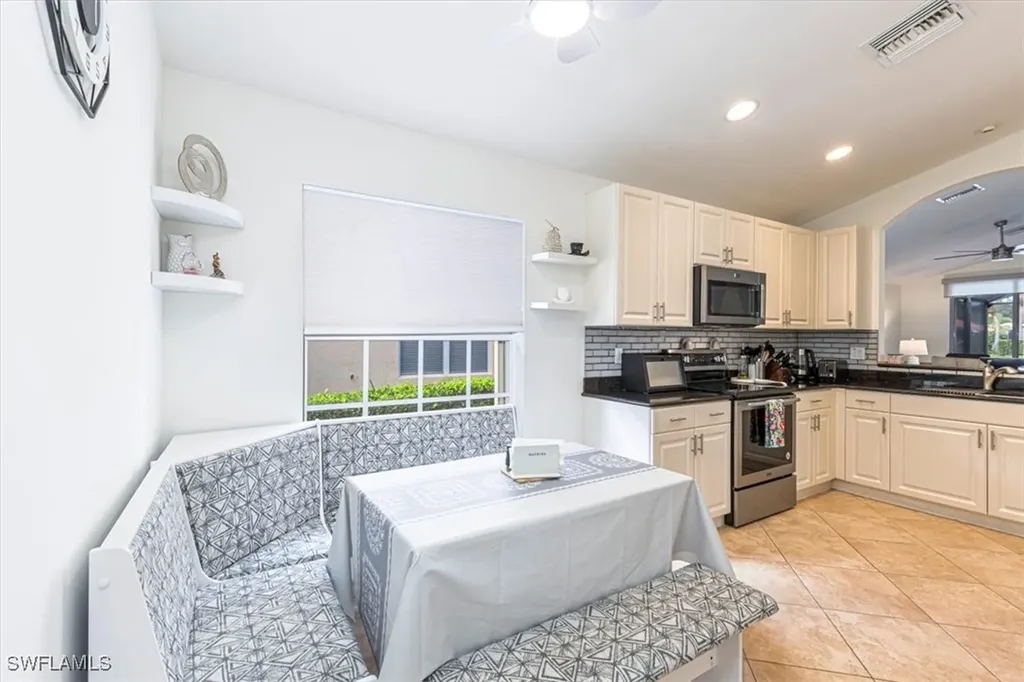 1630 Triangle Palm Terrace Naples FL 34119