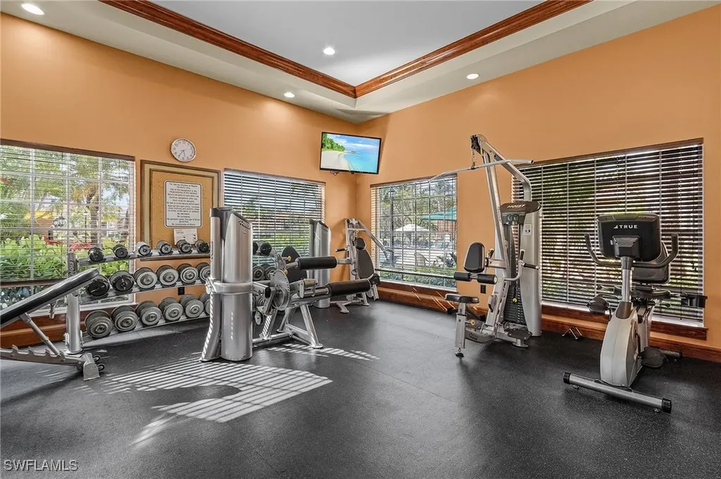 1180 Wildwood Lakes Boulevard Naples FL 34104