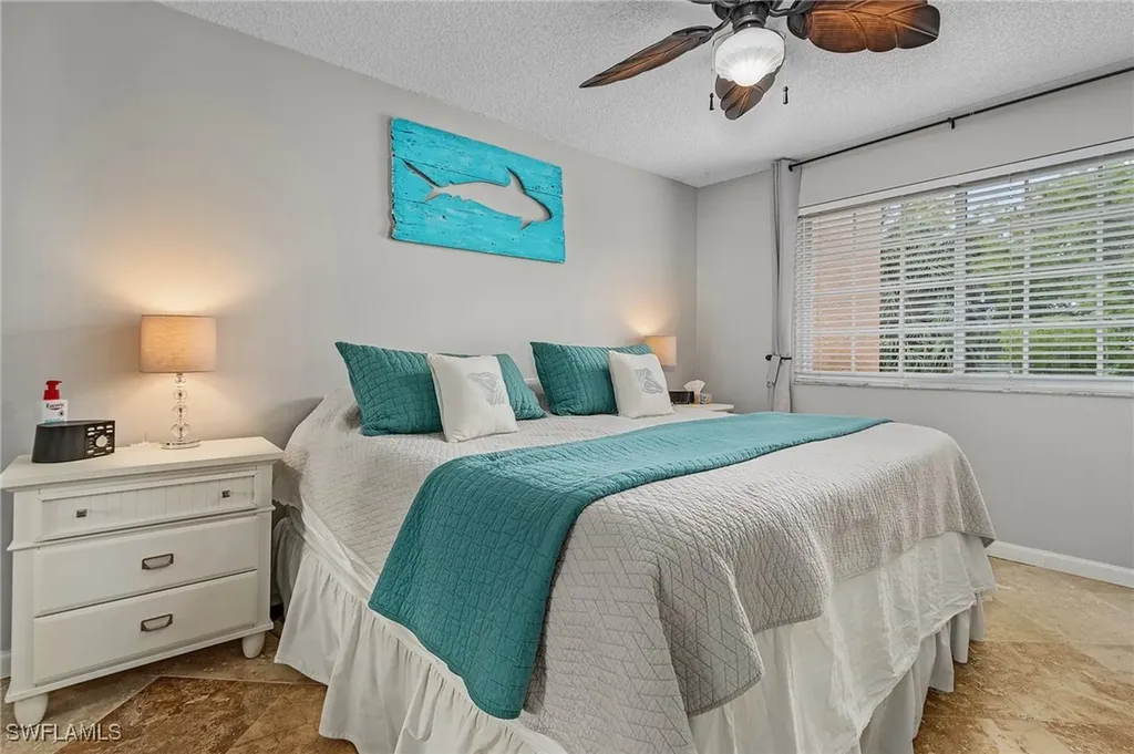 1180 Wildwood Lakes Boulevard Naples FL 34104