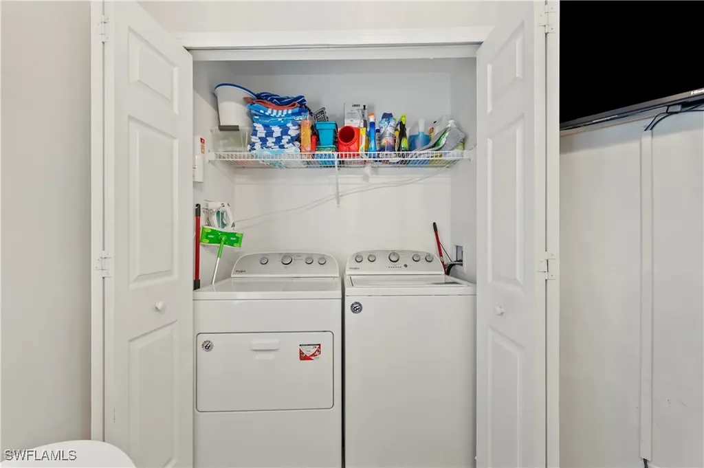 585 Club Side Drive Naples FL 34110