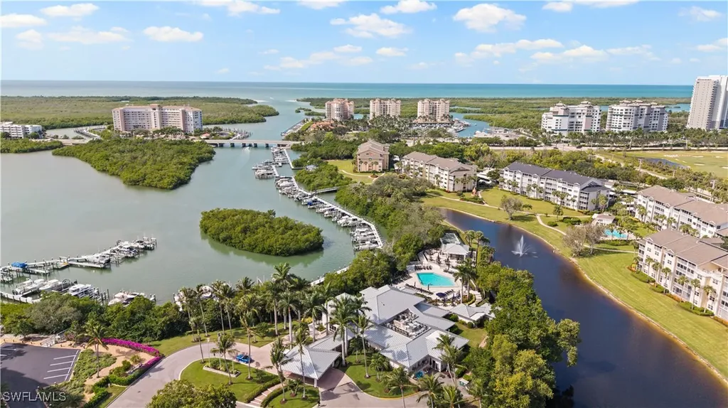 585 Club Side Drive Naples FL 34110