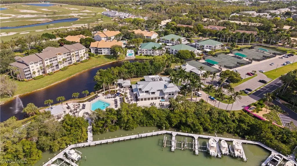 585 Club Side Drive Naples FL 34110