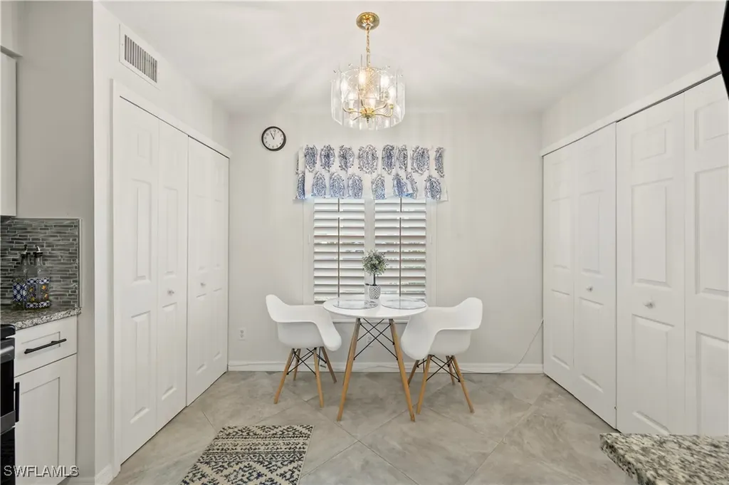585 Club Side Drive Naples FL 34110
