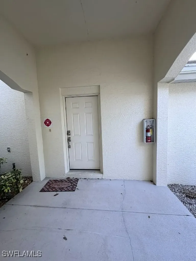 Estero FL 33928