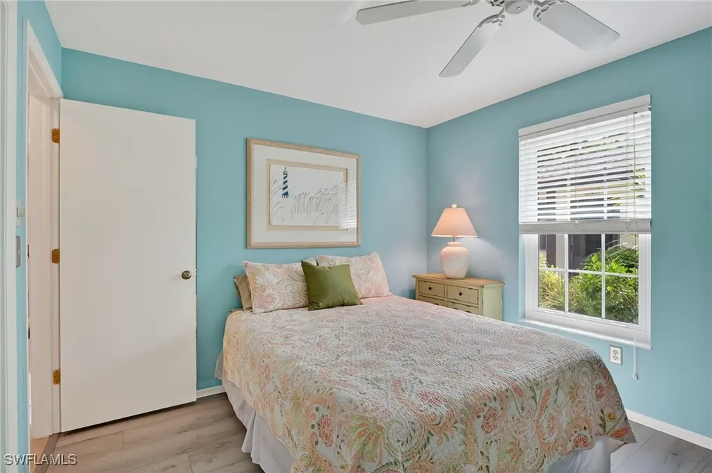 1009 Pine Isle Lane S Naples FL 34112