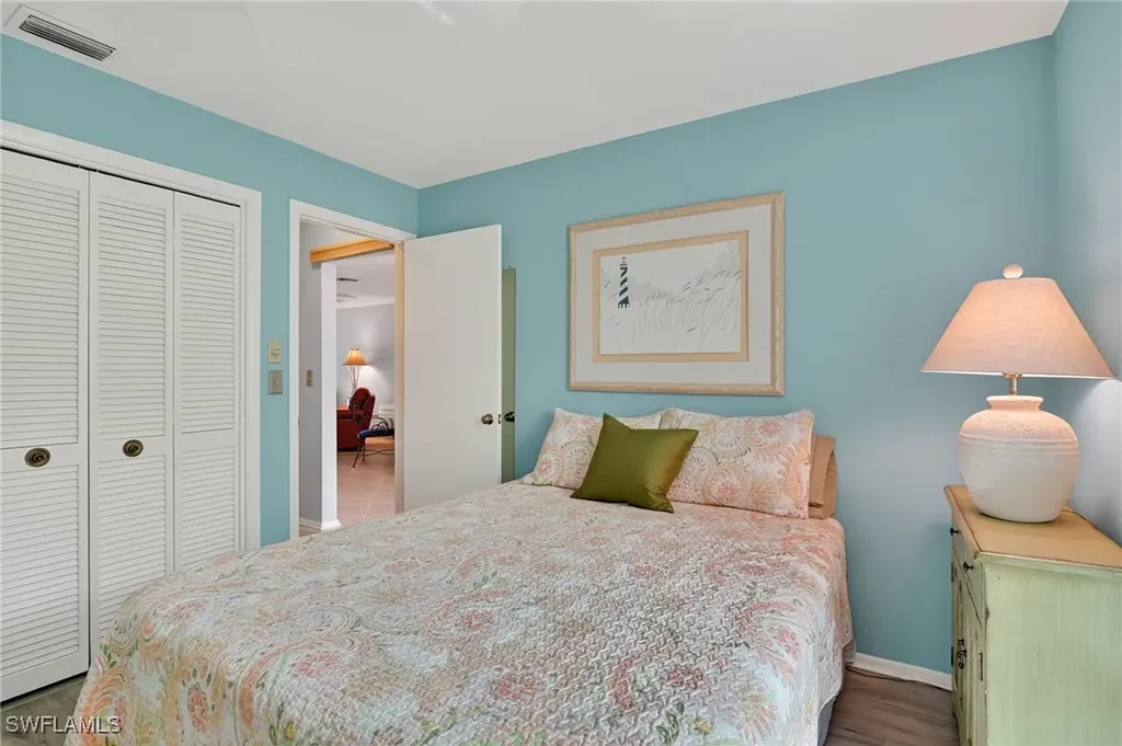 1009 Pine Isle Lane S Naples FL 34112