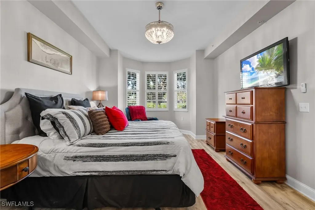 3965 Bishopwood Court E Naples FL 34114