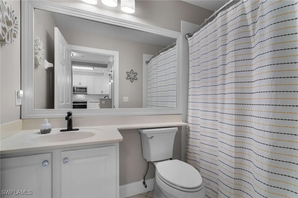 3965 Bishopwood Court E Naples FL 34114