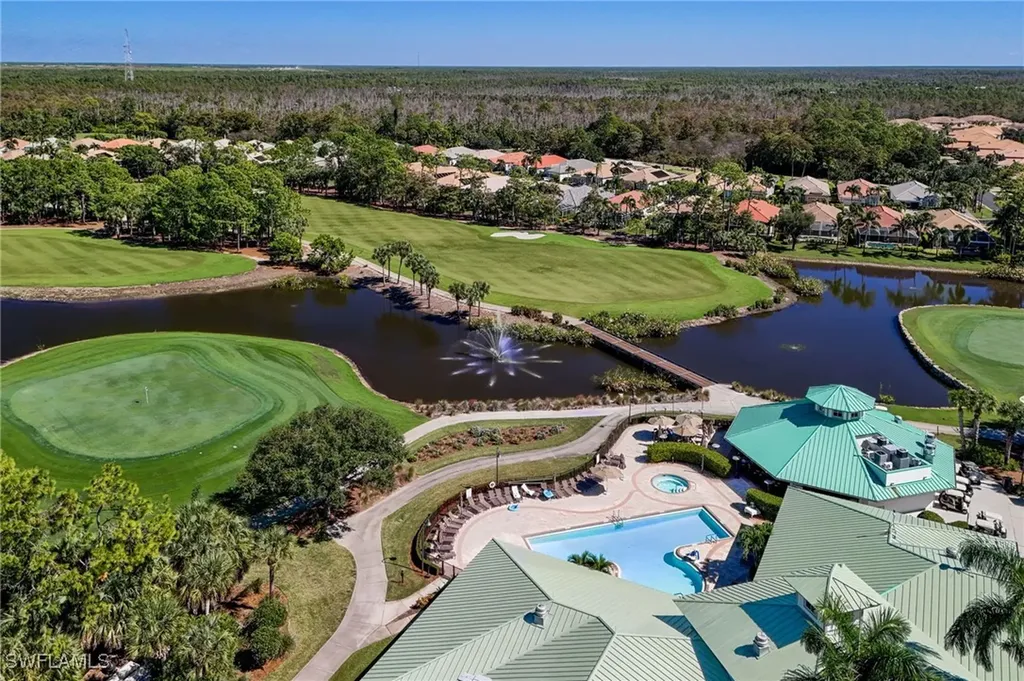 3965 Bishopwood Court E Naples FL 34114