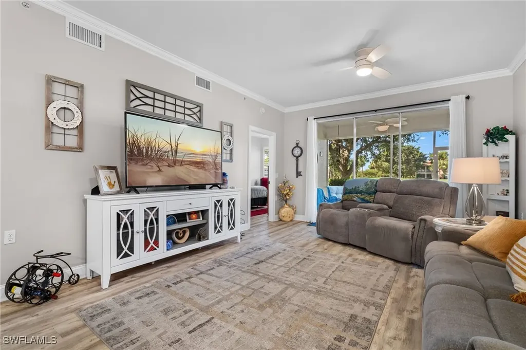 3965 Bishopwood Court E Naples FL 34114