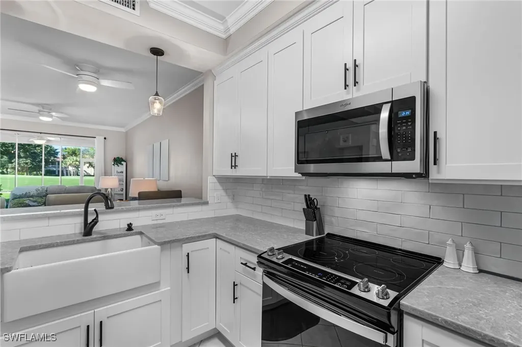 3965 Bishopwood Court E Naples FL 34114