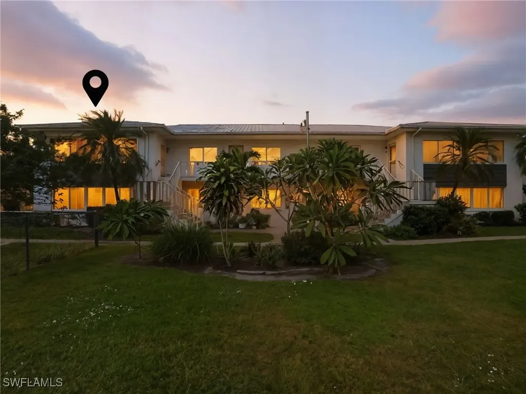 431 Van Buren Street Fort Myers FL 33916