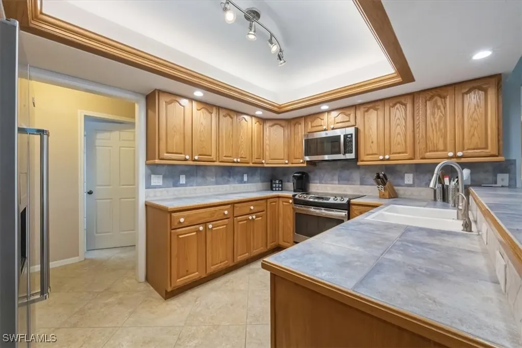 9534 Campbell Circle Naples FL 34109