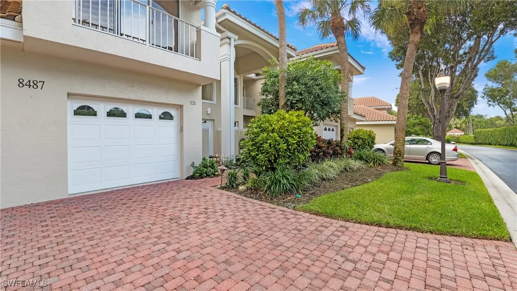 8487 Abbington Circle Naples FL 34108