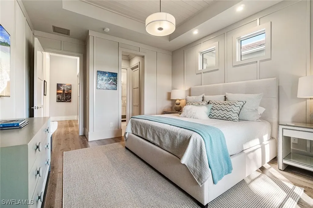 6188 Freemont Drive Naples FL 34119