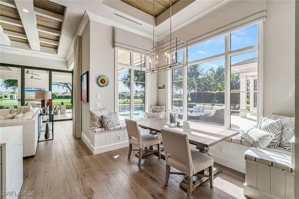 6188 Freemont Drive Naples FL 34119