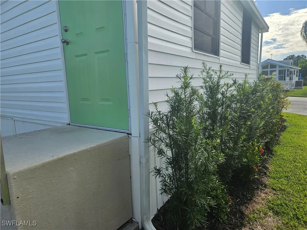 26 Garnet Drive Naples FL 34114