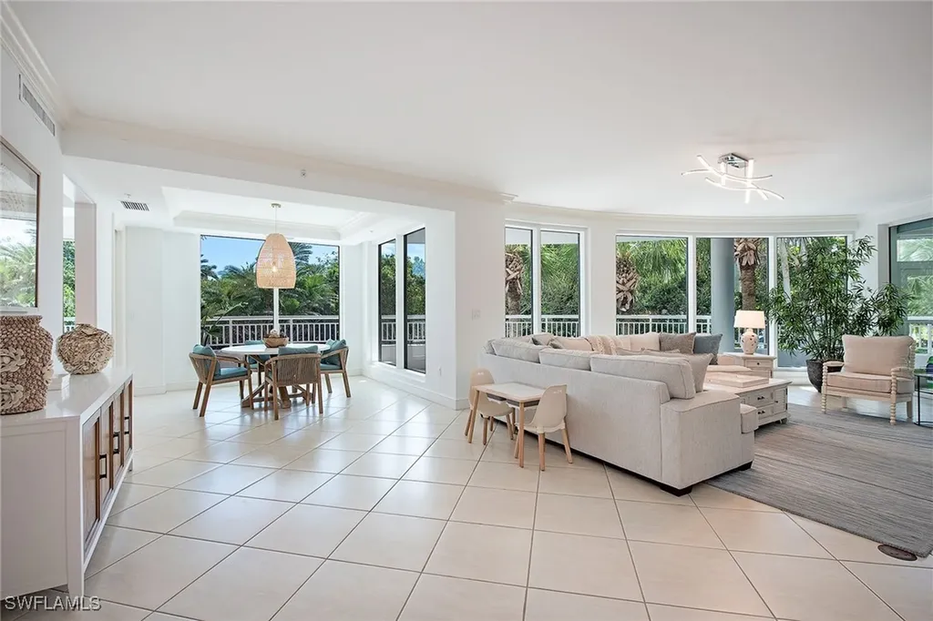 4151 Gulf Shore Boulevard N Naples FL 34103