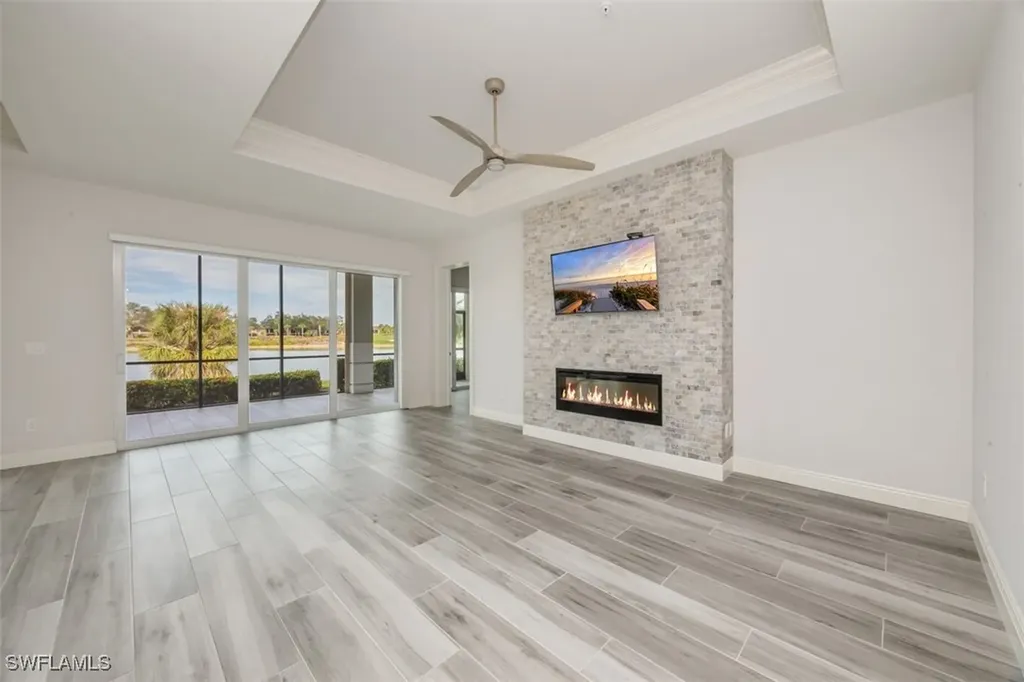612 El Camino Real Naples FL 34119
