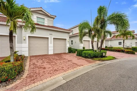612 El Camino Real Naples FL 34119