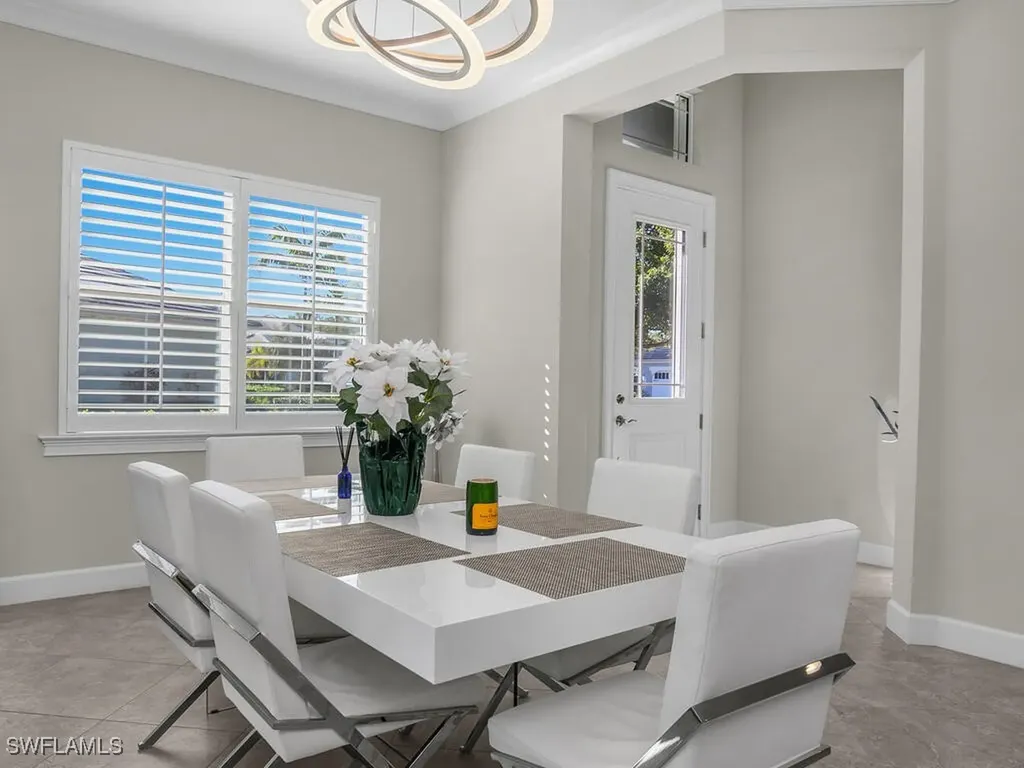 7113 Dominica Drive Naples FL 34113