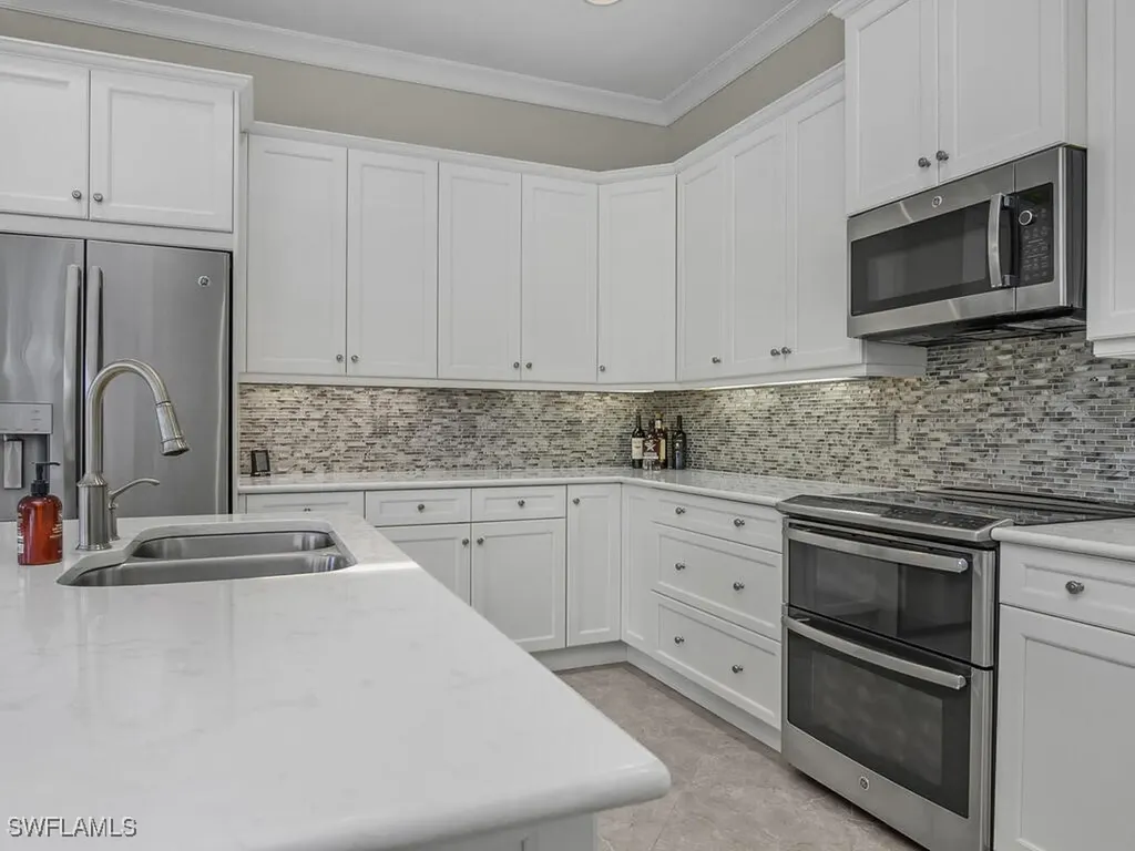 7113 Dominica Drive Naples FL 34113