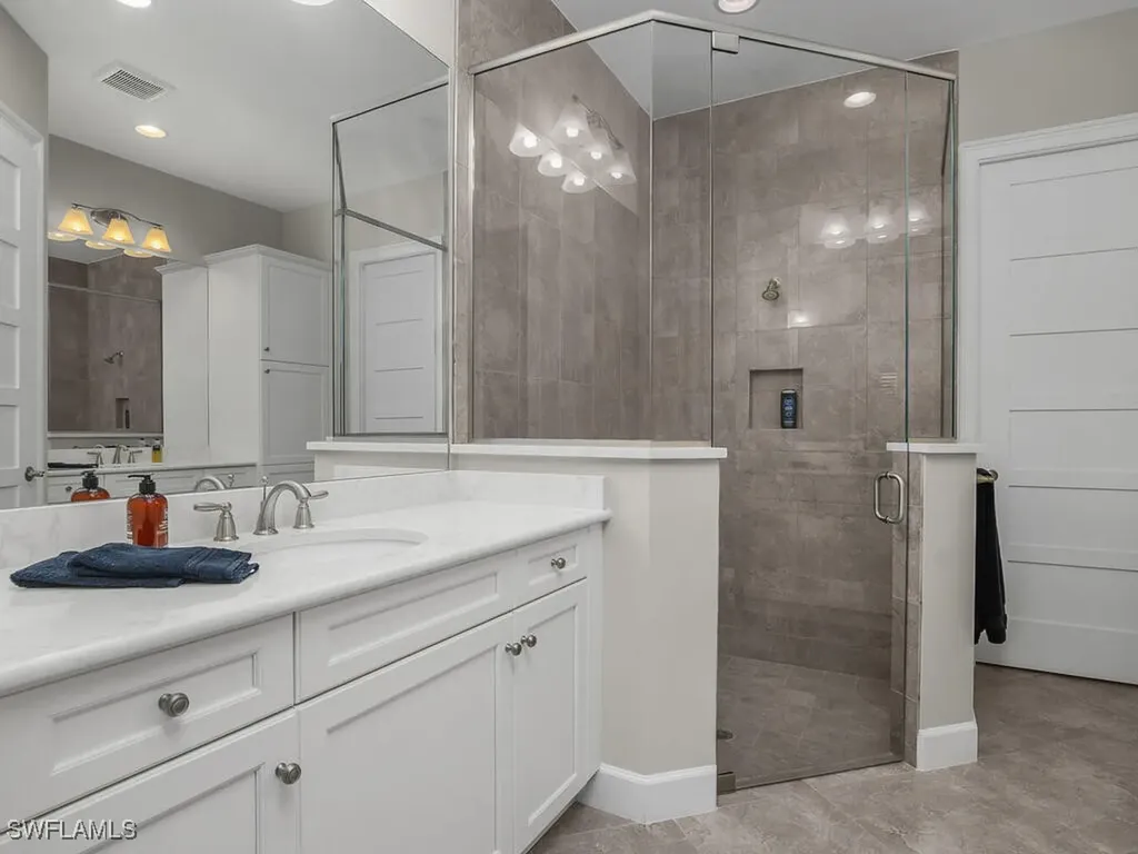 7113 Dominica Drive Naples FL 34113
