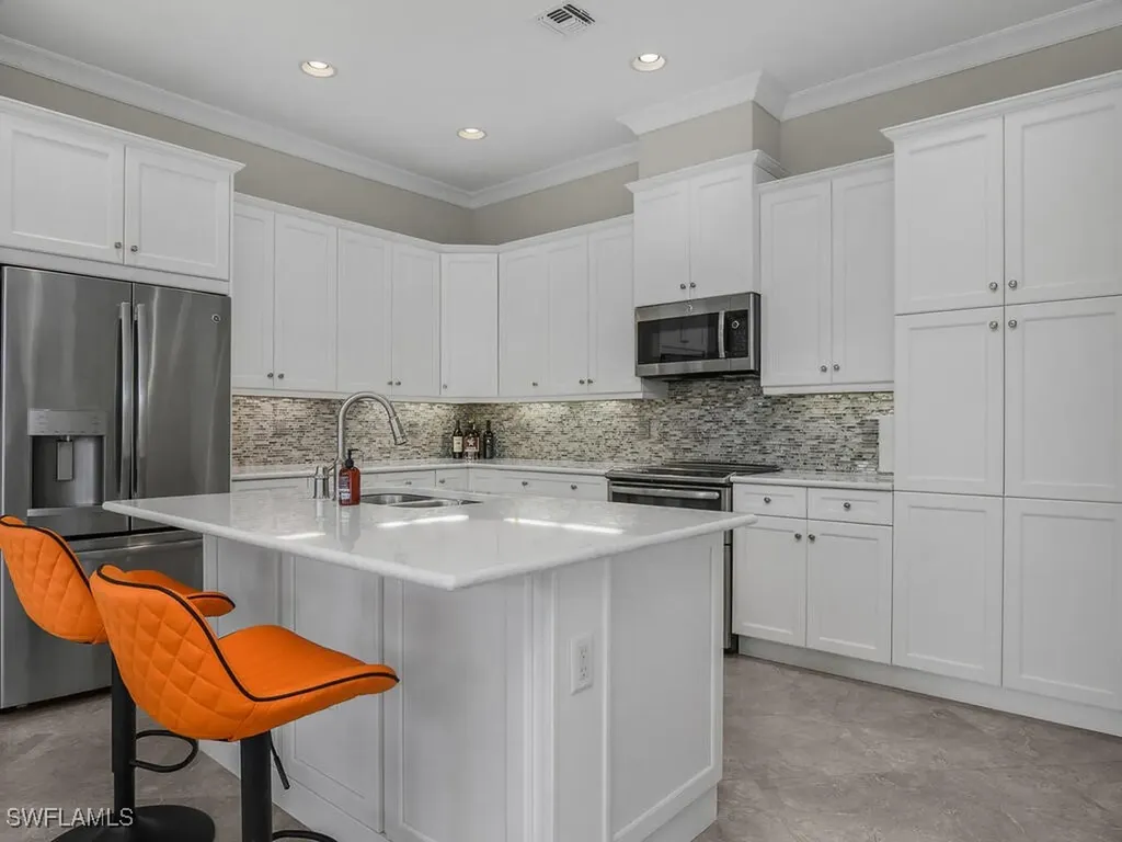 7113 Dominica Drive Naples FL 34113