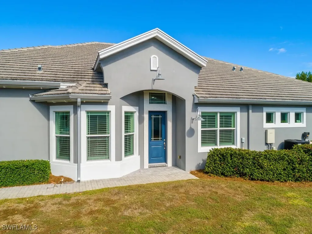 7113 Dominica Drive Naples FL 34113