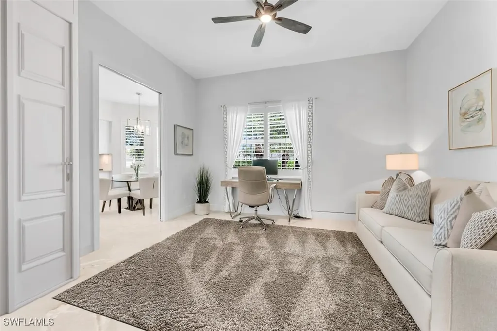 605 El Camino Real Naples FL 34119