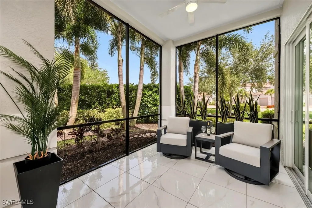 605 El Camino Real Naples FL 34119