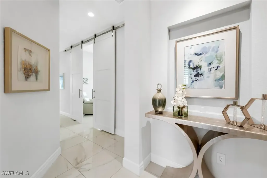 605 El Camino Real Naples FL 34119